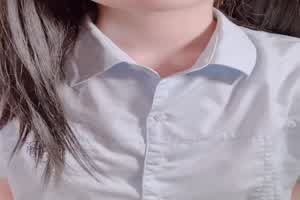 原创 学妹吃假鸡巴到口水直流  背景图片