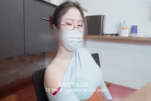 NANA极品白虎美女班主任穿开档丝袜上门家访，拉着学生摸自己的骚穴，让学生用鸡巴把老师的水都勾出来  背景图片