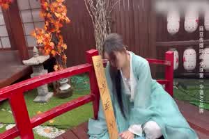 清纯嫩穴卖身葬父 捆绑调教精液淋身  背景图片