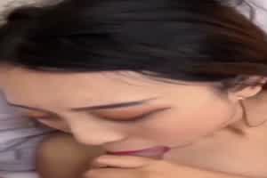 怀孕后的性欲大爆发长沙孕妇曾筱悠，挺个大肚子都要找我偷情享受高潮  背景图片