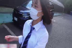 露出调教约会长相可爱的JK萝莉_三点很黑超反差直接在树林里野战完事回酒店又继续  背景图片