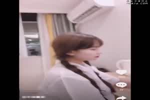 91美女 “不见星空” 20部超清合集  背景图片