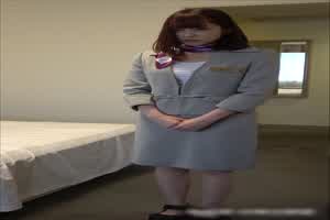 日本酒店经理被客人强迫性交！美味啊～  背景图片