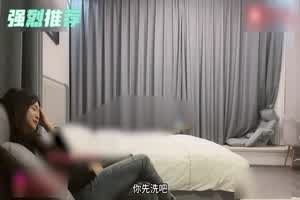 【极品校花】18岁大一叛逆学生妹刚刚下海，童颜巨乳，粉穴敏感，淫水流不停，‘是挺爽，感觉顶到子宫了’  背景图片