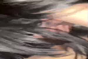 上海剑桥学院蜂腰翘臀 ”薛翊宁“ 被校男友强拍啪啪，呻吟声很顶  背景图片