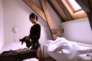 Deerlong 性感眼镜小野马爽翻天  背景图片