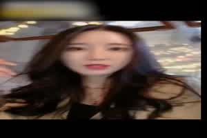 极极极品高颜值大长腿女神 柳贤与男友视频流出含生活照  背景图片