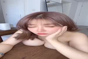 无聊的周末好想被爆操  背景图片