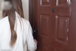 星空传媒 莉莉 寂寞少妇魅惑女儿辅导老师  背景图片