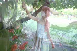 原创 樱花小猫 在公园发骚露出，忍不住在厕所直接开干  背景图片