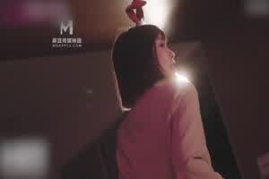 性感圣诞女郎上门榨精  背景图片