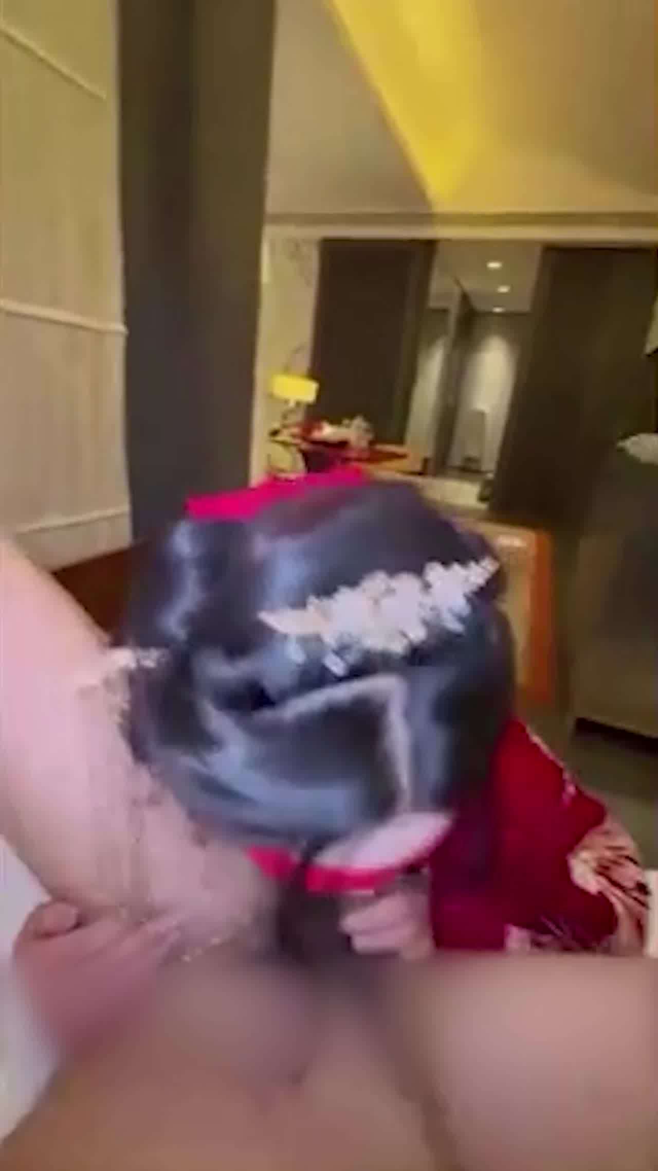  你这么骚_你男友知道幺_哈哈_女神学姐是真的骚啊 的剧照5