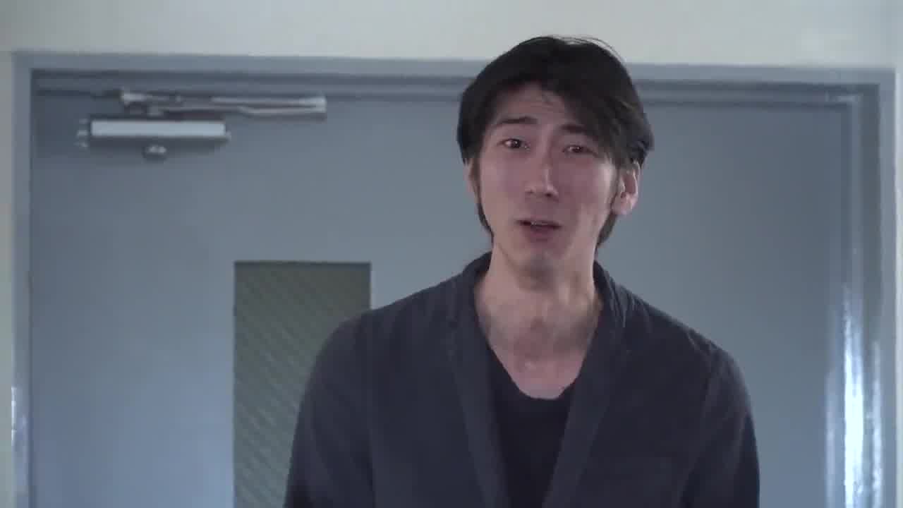  有趣的剧情必看！跟情夫做爱被老公抓奸 的剧照3