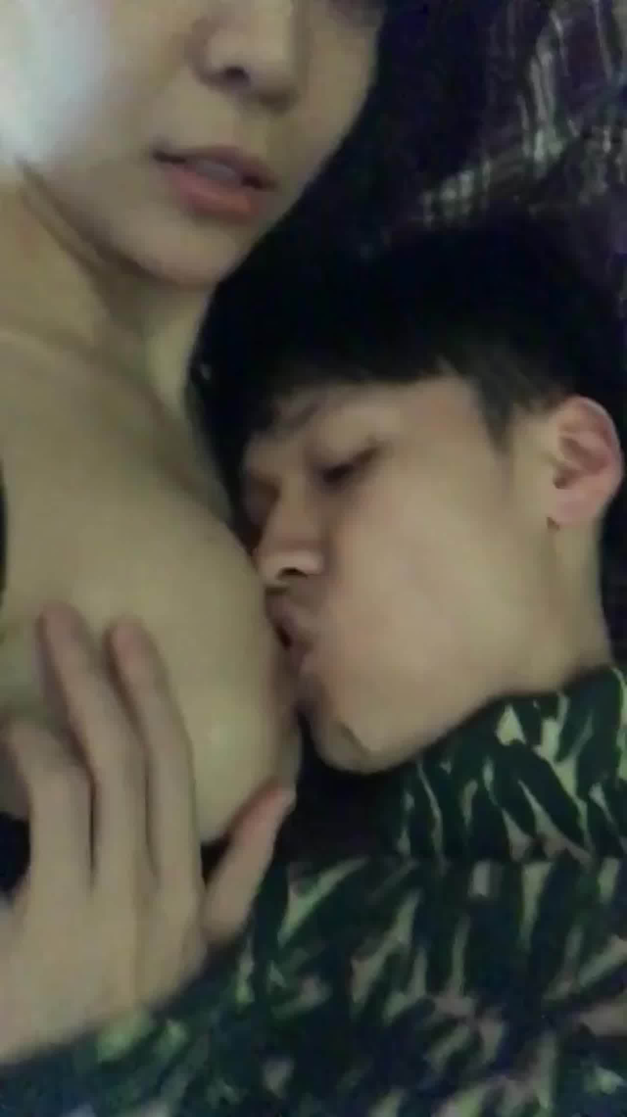  居家极品女朋友。。。 的剧照3