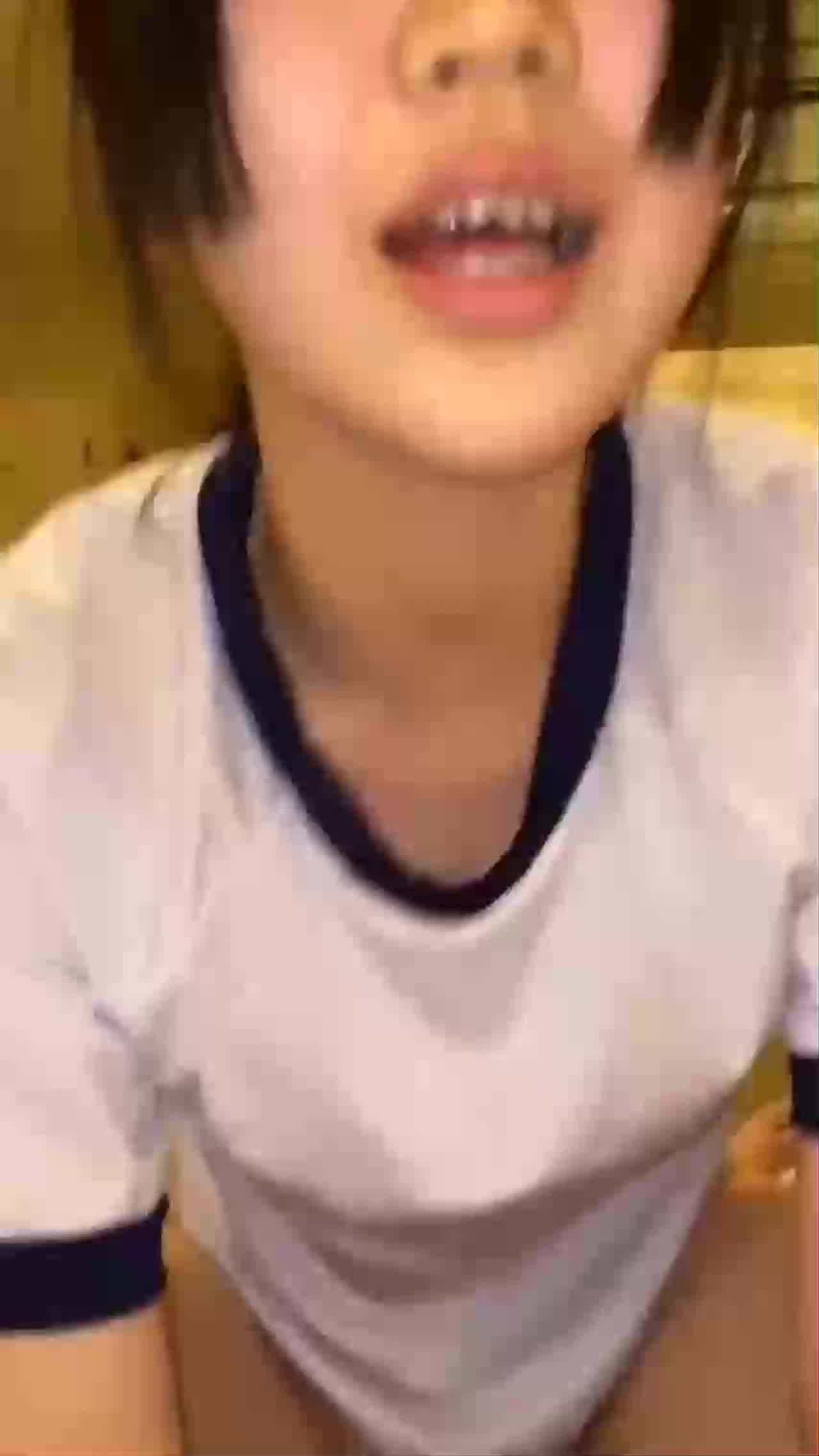  校园拉拉队美女啪啪啪 的剧照10