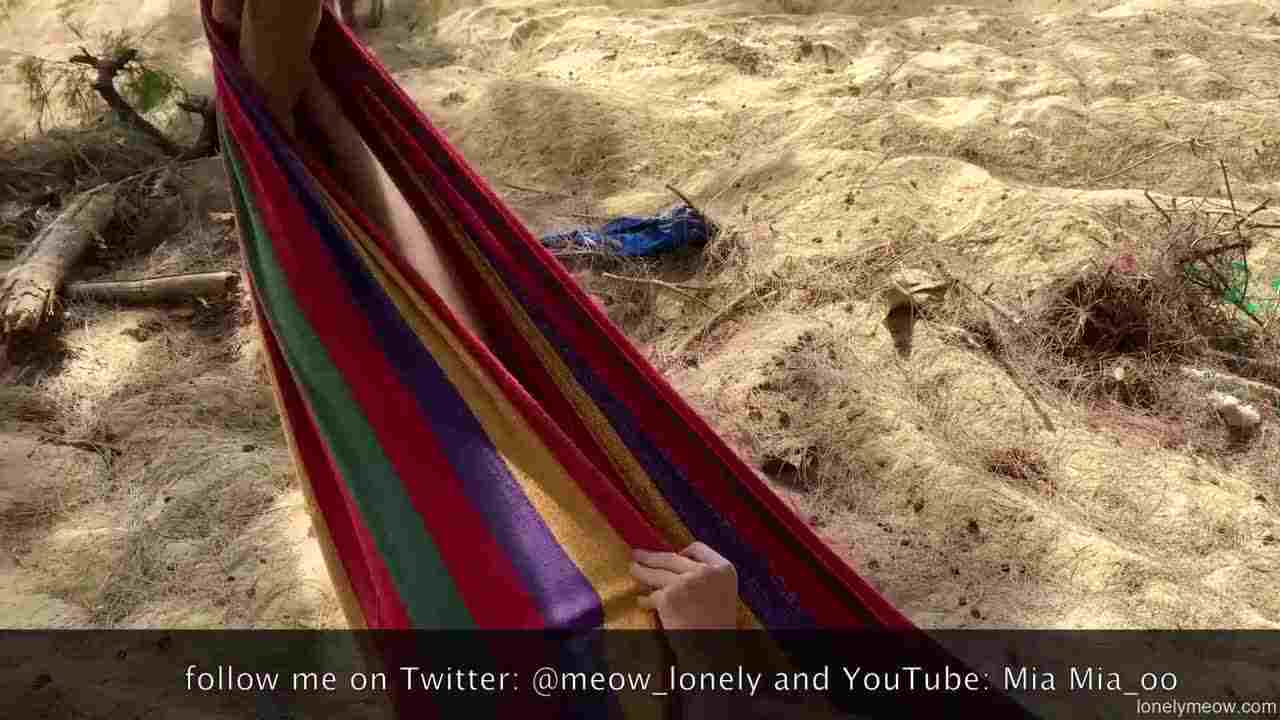  网红lonelymeow 的海边性爱 的剧照8