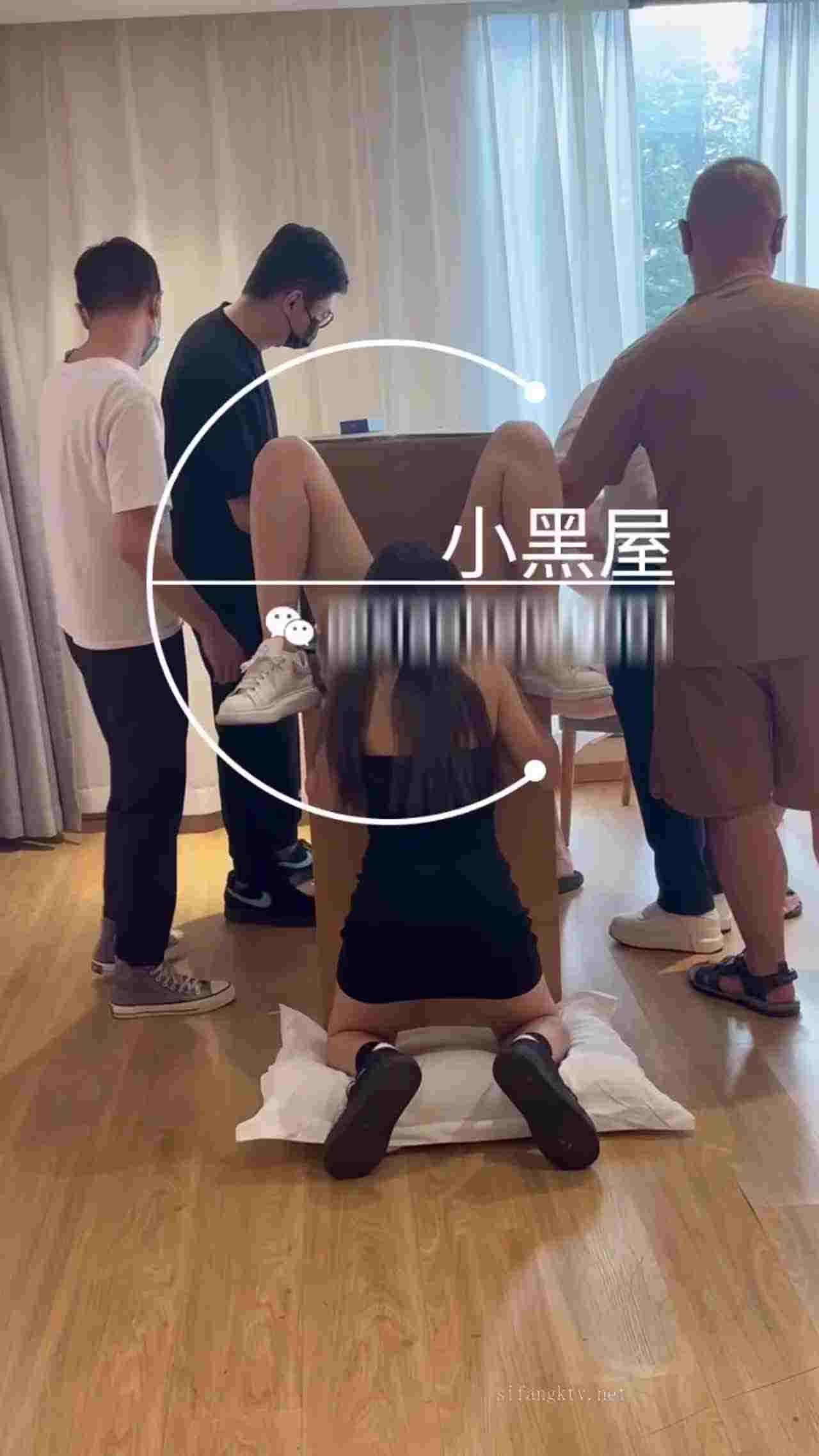  小黑屋 超强视觉盛宴！推特顶级大佬【小黑屋】订阅最全完整视图集，花式调教御姐萝莉女奴们 的剧照9