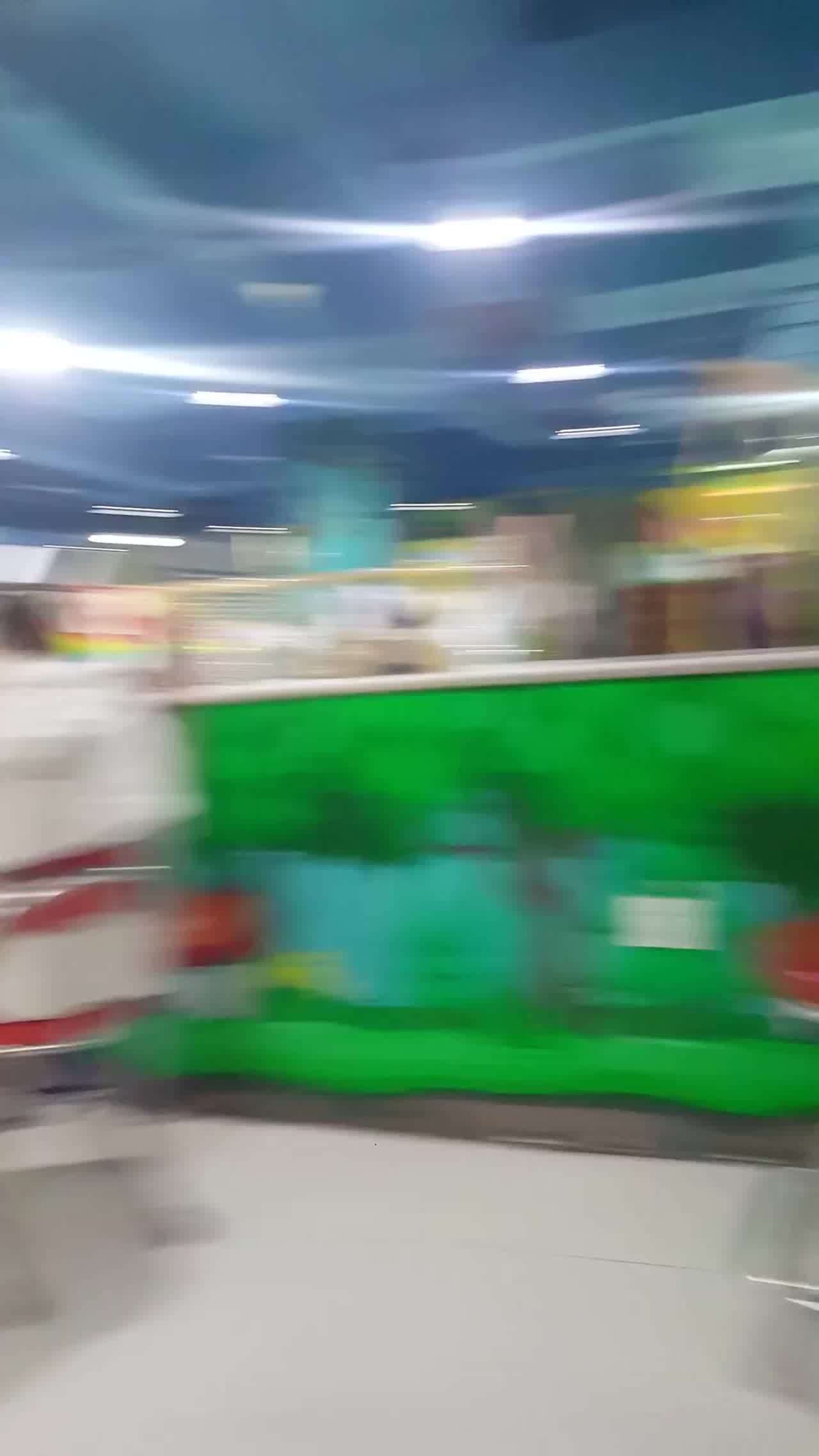  人性崩坏！飞机侠游乐场喷射，说出名言：完美喷射 的剧照6