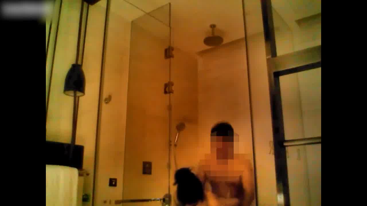  千人斩约炮新娘婚礼前一天穿婚纱出轨炮友 的剧照3