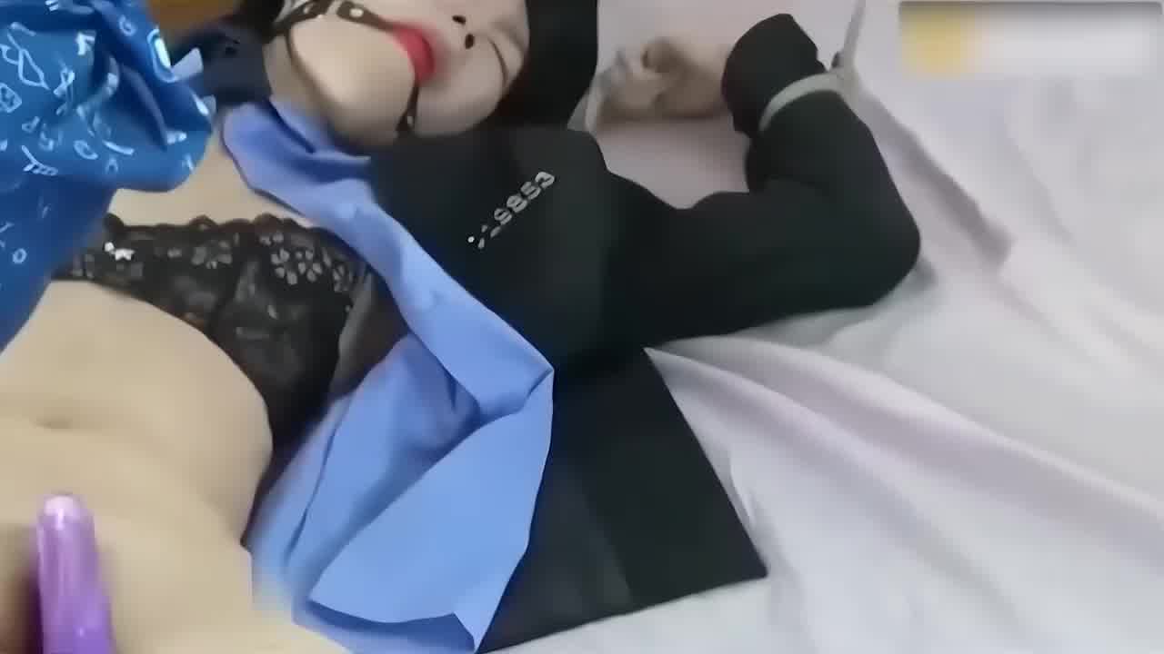  捆绑175警花小姐姐，束缚捆绑跳弹玩弄 的剧照10