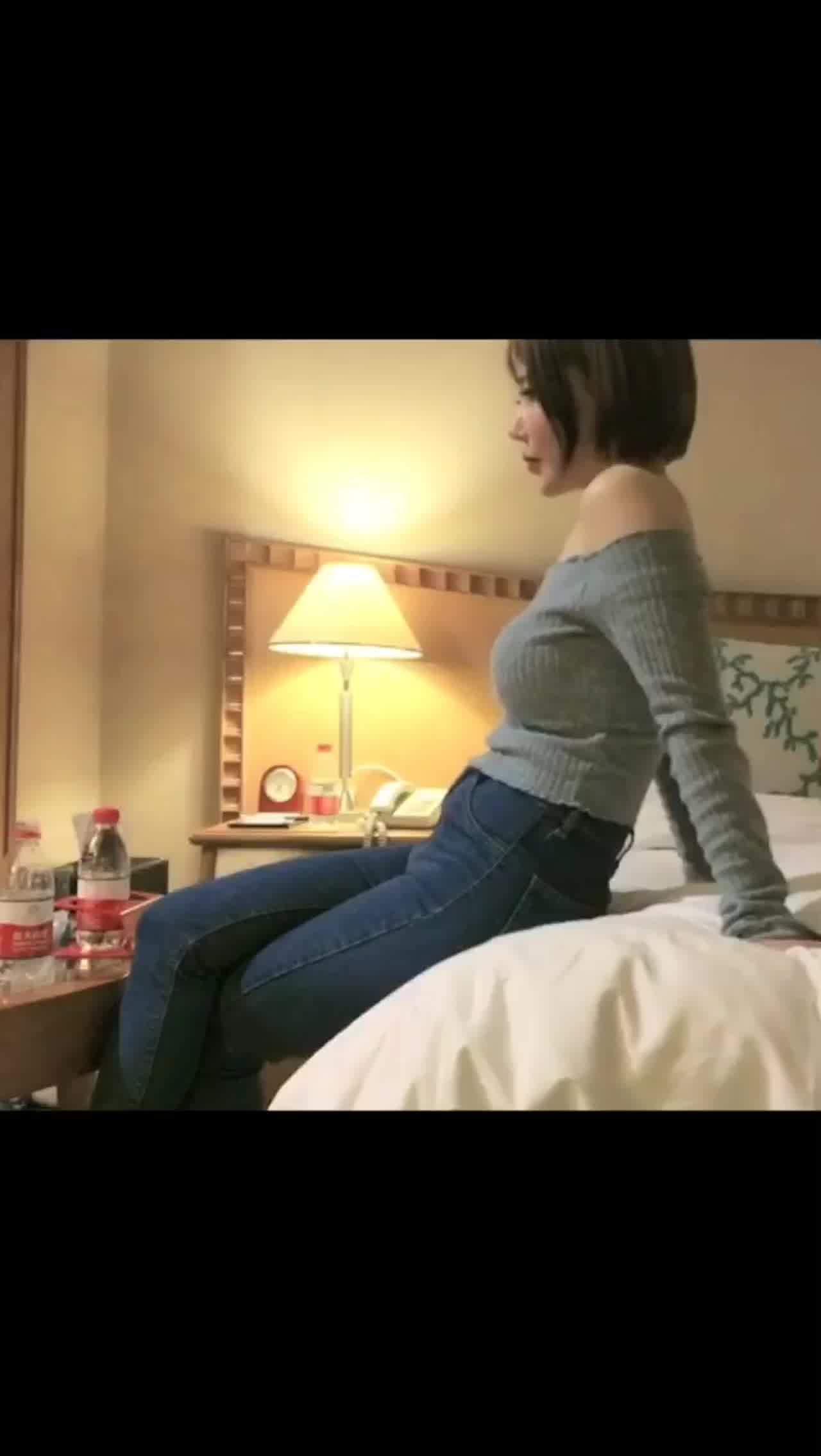  很骚的一个少妇，也喜欢调情1 的剧照2