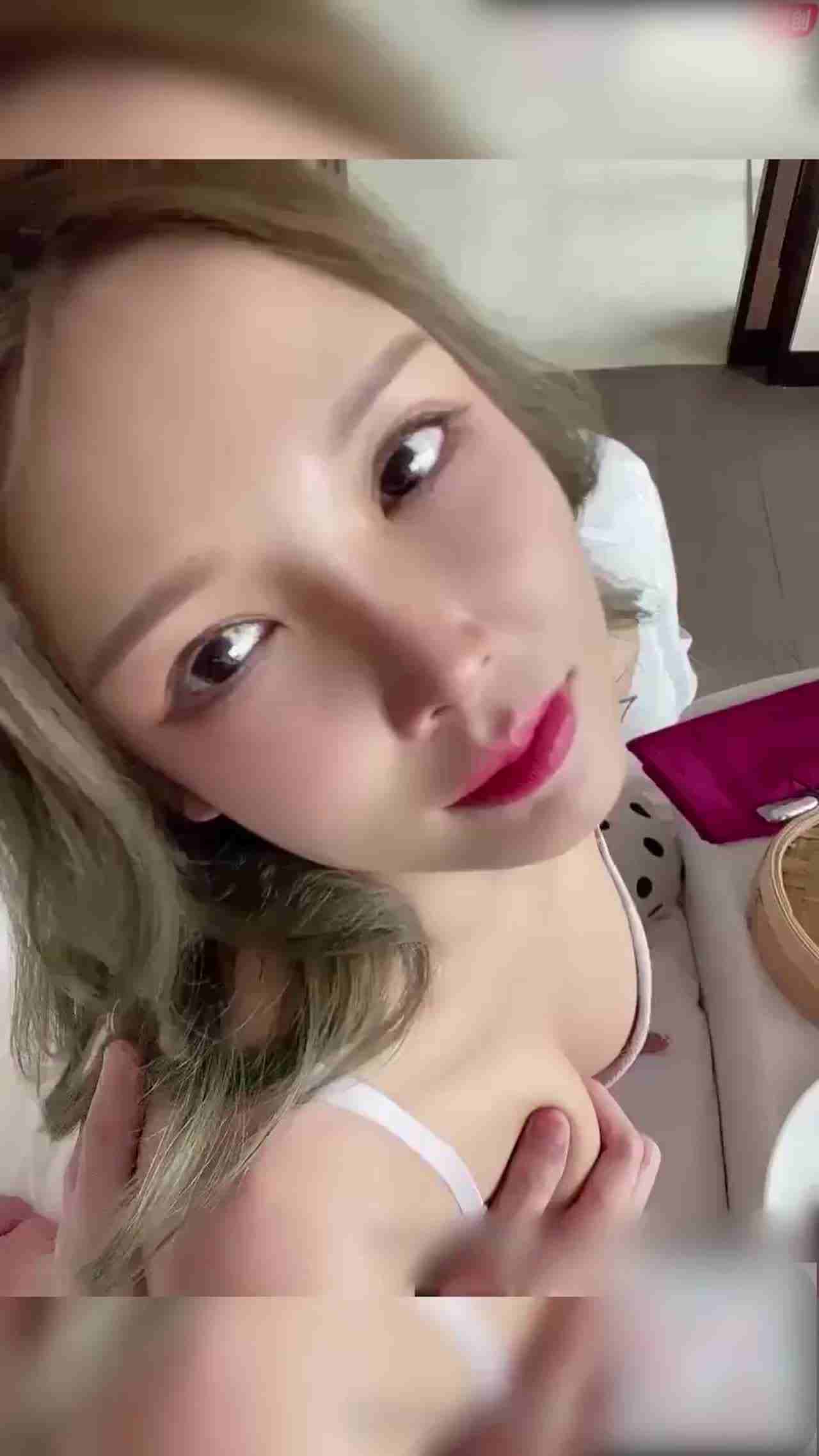  91大神 你想吃下面还是上面的美食？ 的剧照2