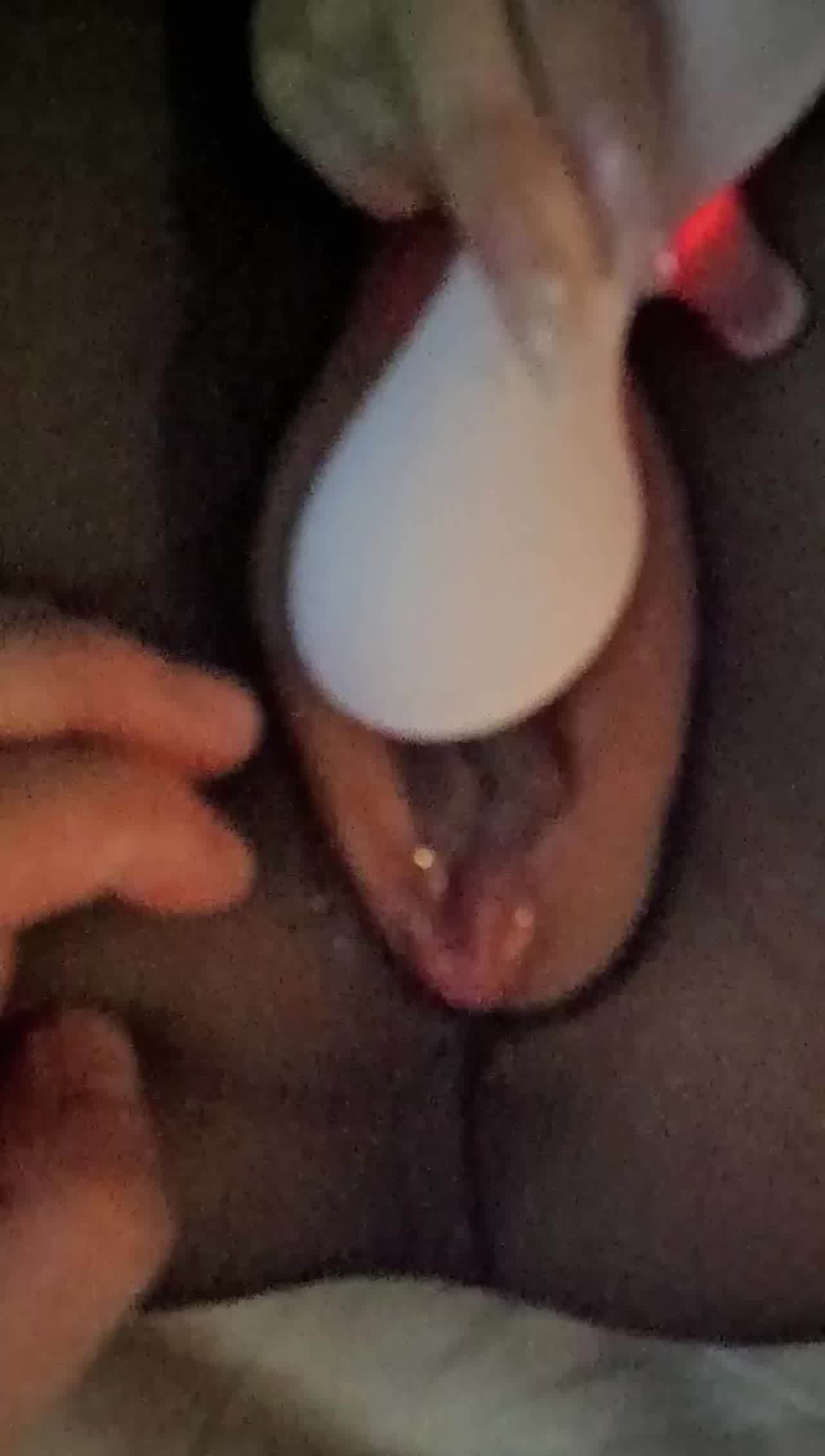  跳蛋玩喷水了 的剧照1