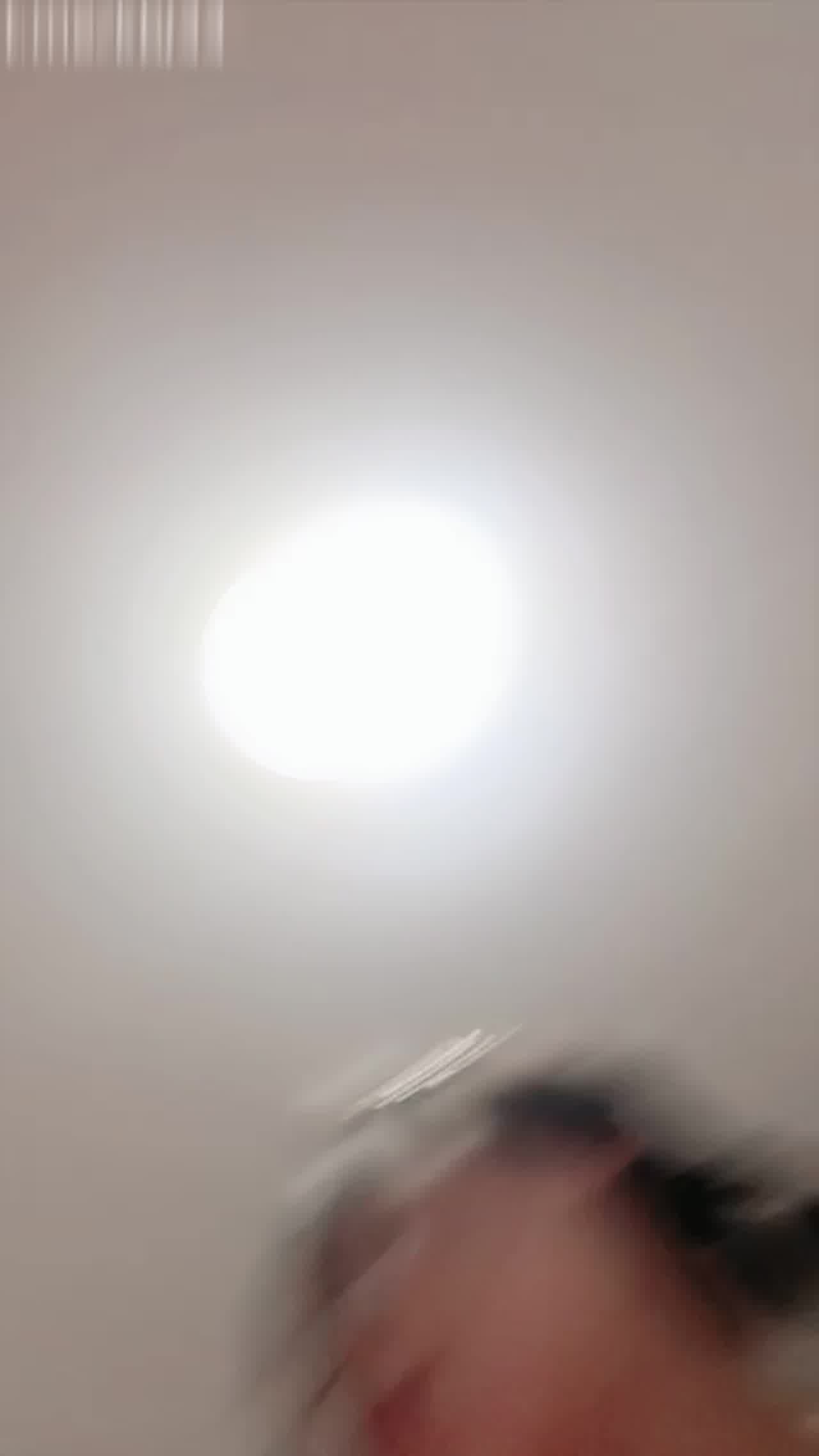  巨乳极品主播小童，双马尾少女配穿红丝袜骚气十足 的剧照5