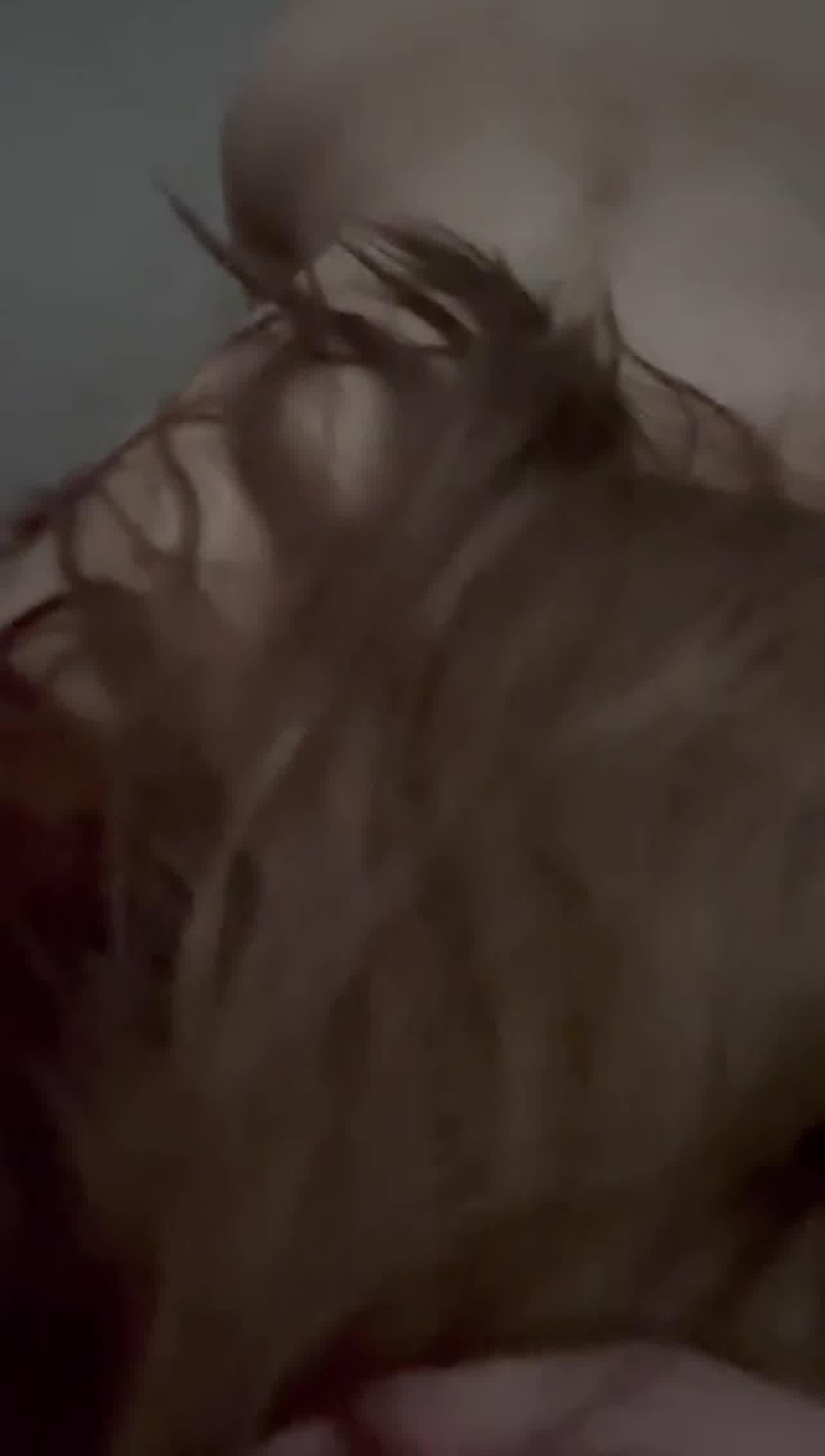  美女太可爱都想直接射进嘴里 的剧照5