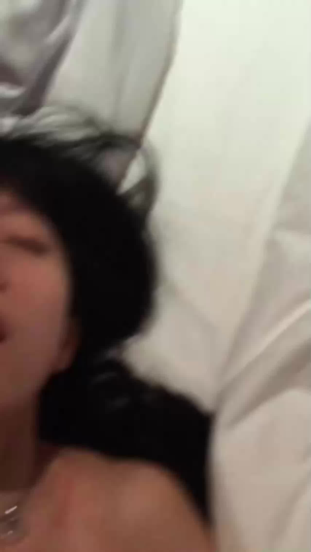  重庆职业学院_张雨芬_与我同居后被各种调教，一张高潮脸完全没有精气神 的剧照6