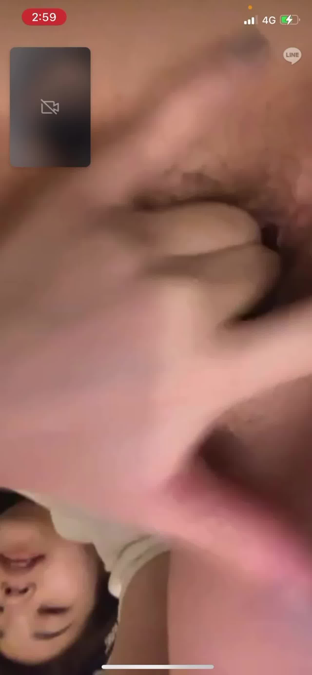  正妹网恋被渣男骗视频裸聊录屏 的剧照7