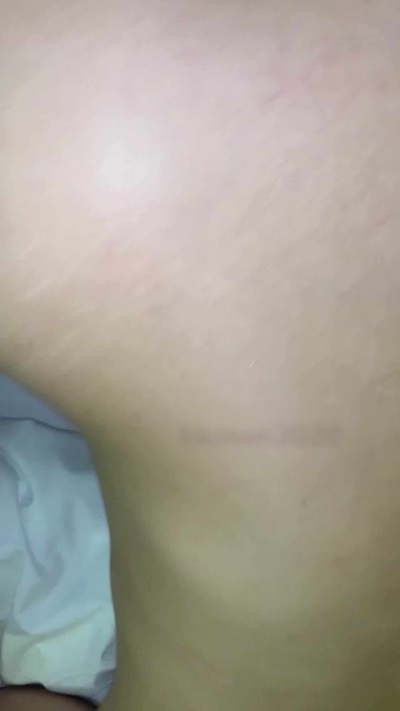  啪啪DJ巨乳妹~炸裂 的剧照5