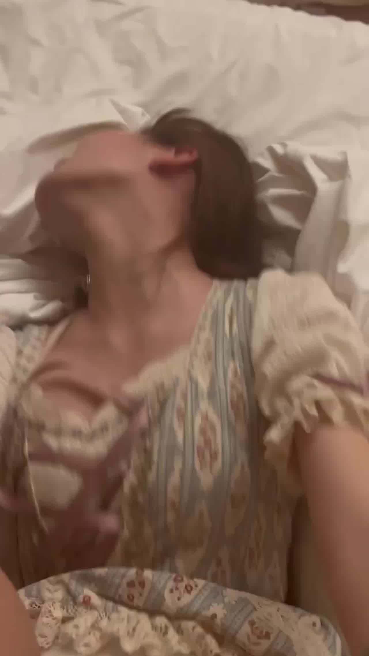  暴力抽插叫到我都射了 的剧照3