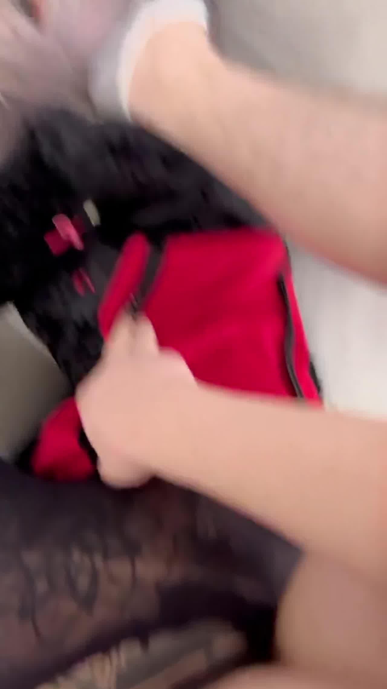  刺青符文女孩美极了，拿肉棒打脸后直接插入！ 的剧照9