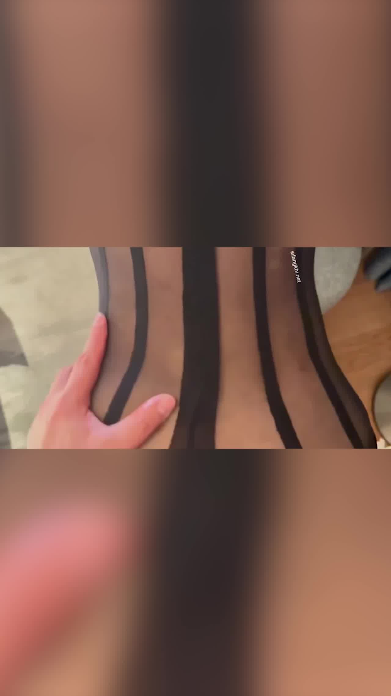  全网最骚美女大鸡巴合辑 的剧照6