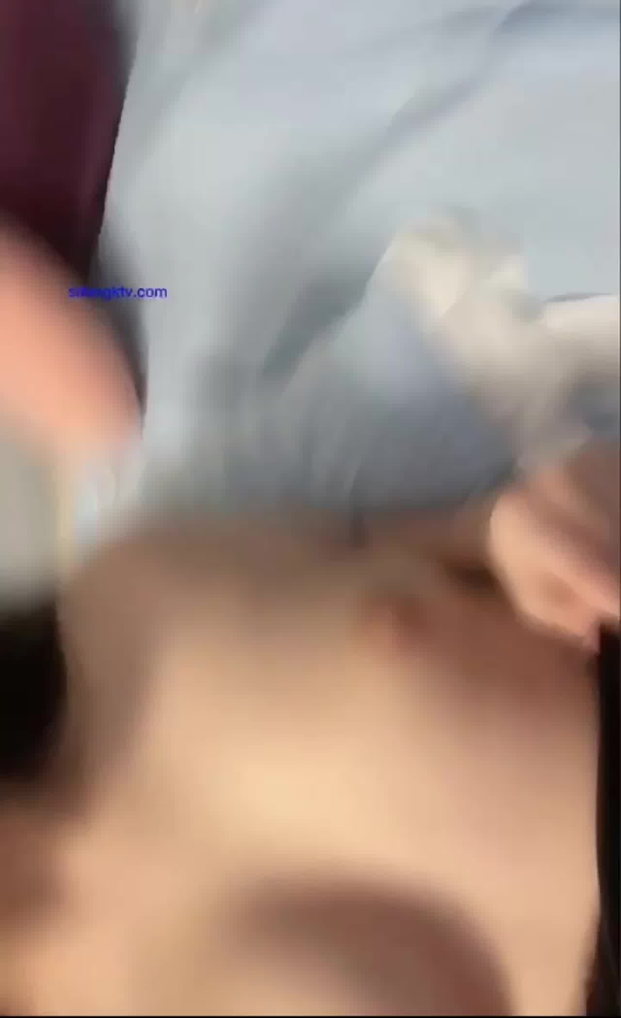  清纯女神自慰自拍流出 狂抠可口白虎粉嫩鲍 的剧照8