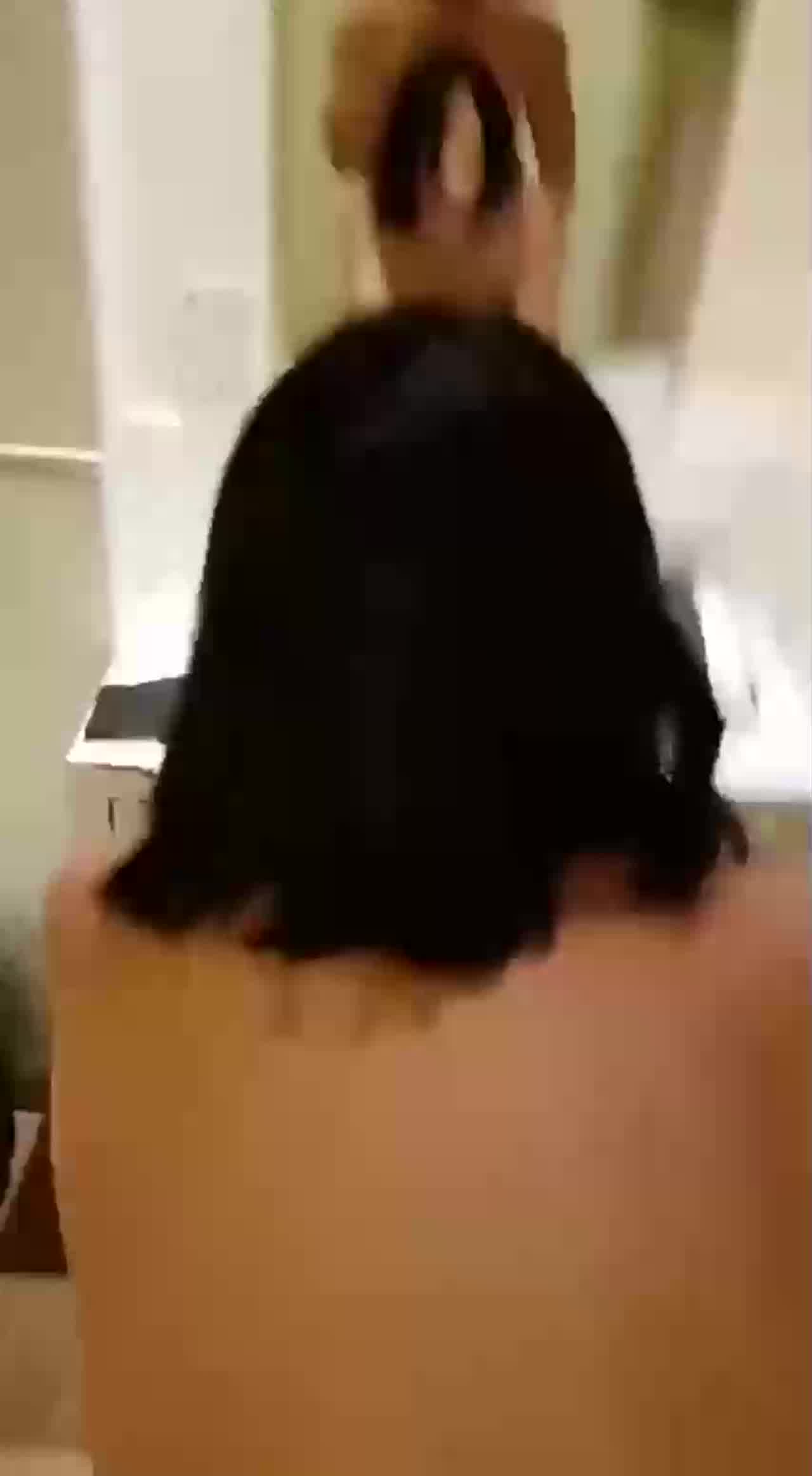  兄弟女朋友操着真骚 的剧照10