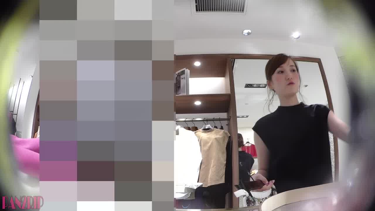  【偷拍裙底系列】神人偷拍01 的剧照3