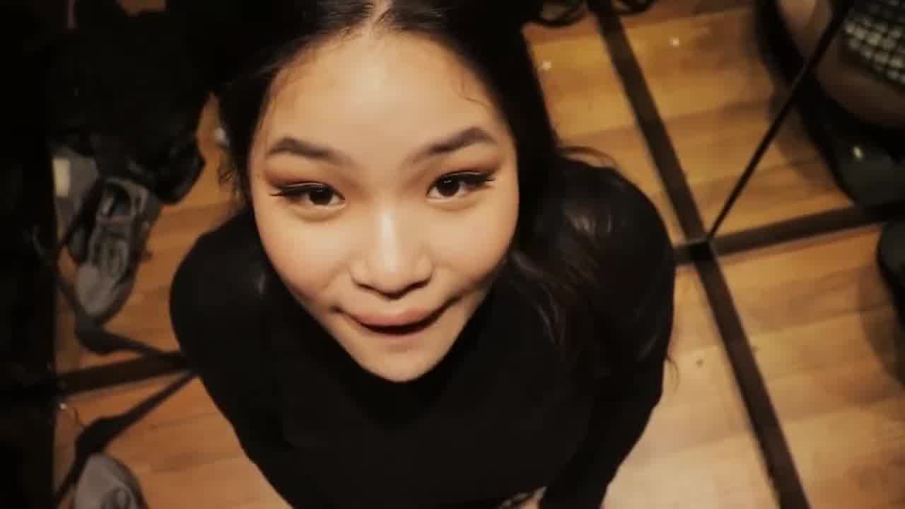  19岁留学生小母狗翘起屁股求操～激情口交丰满身材操爽 的剧照9