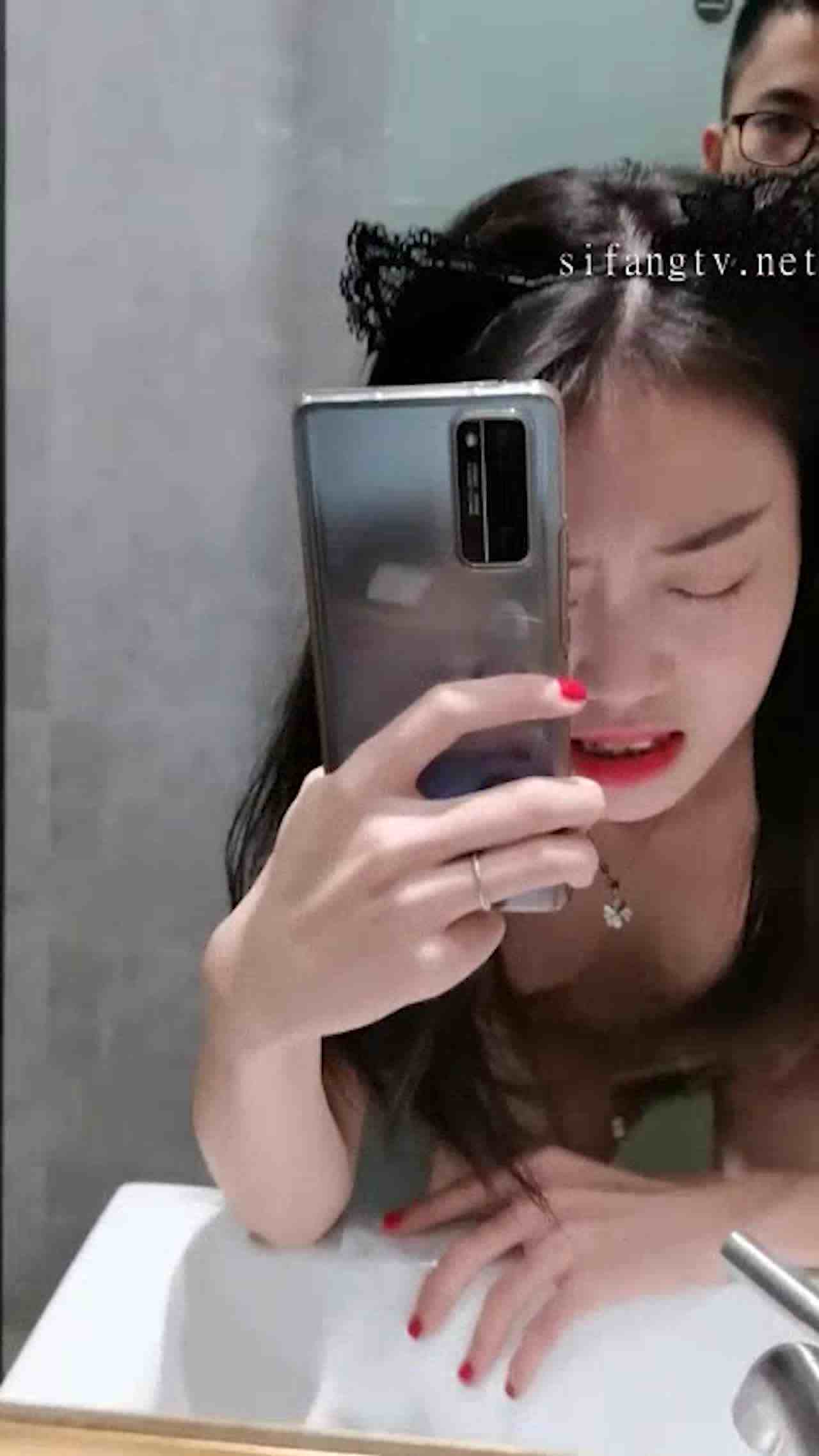  浓密阴毛熟女性欲旺盛每天都要干 的剧照1