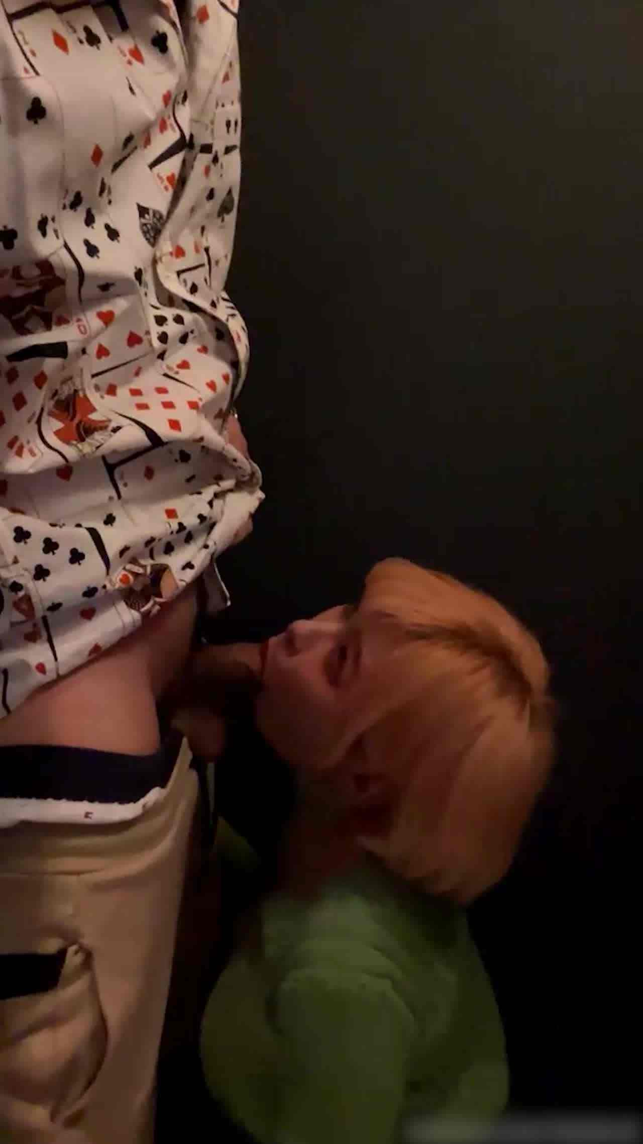  信义Mark 酒店约操巨乳粉红宝贝厕所 的剧照8