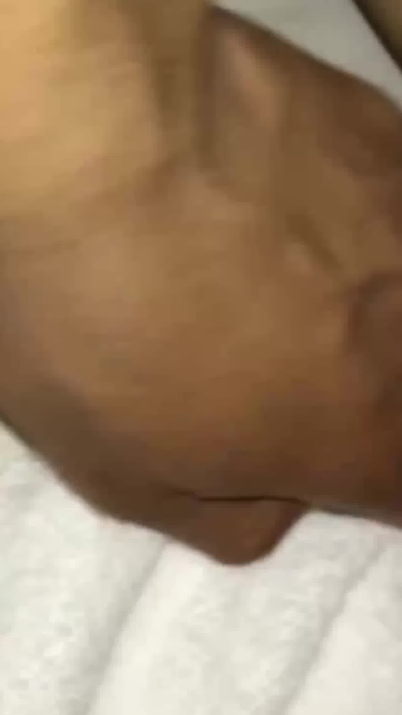  初中生系列嫖到初中生女孩 加钱500块无套破处内射 的剧照6