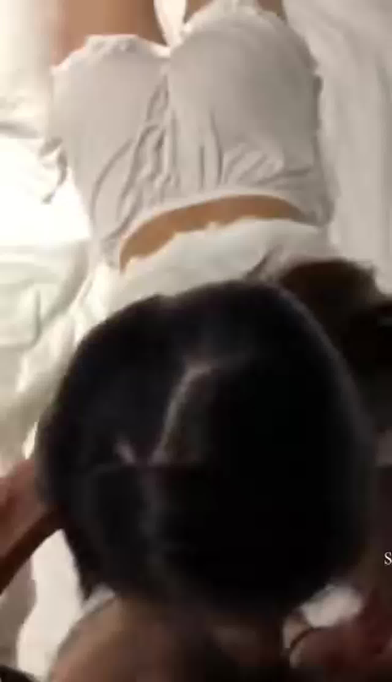  乖乖吃肉棒小妹 的剧照9