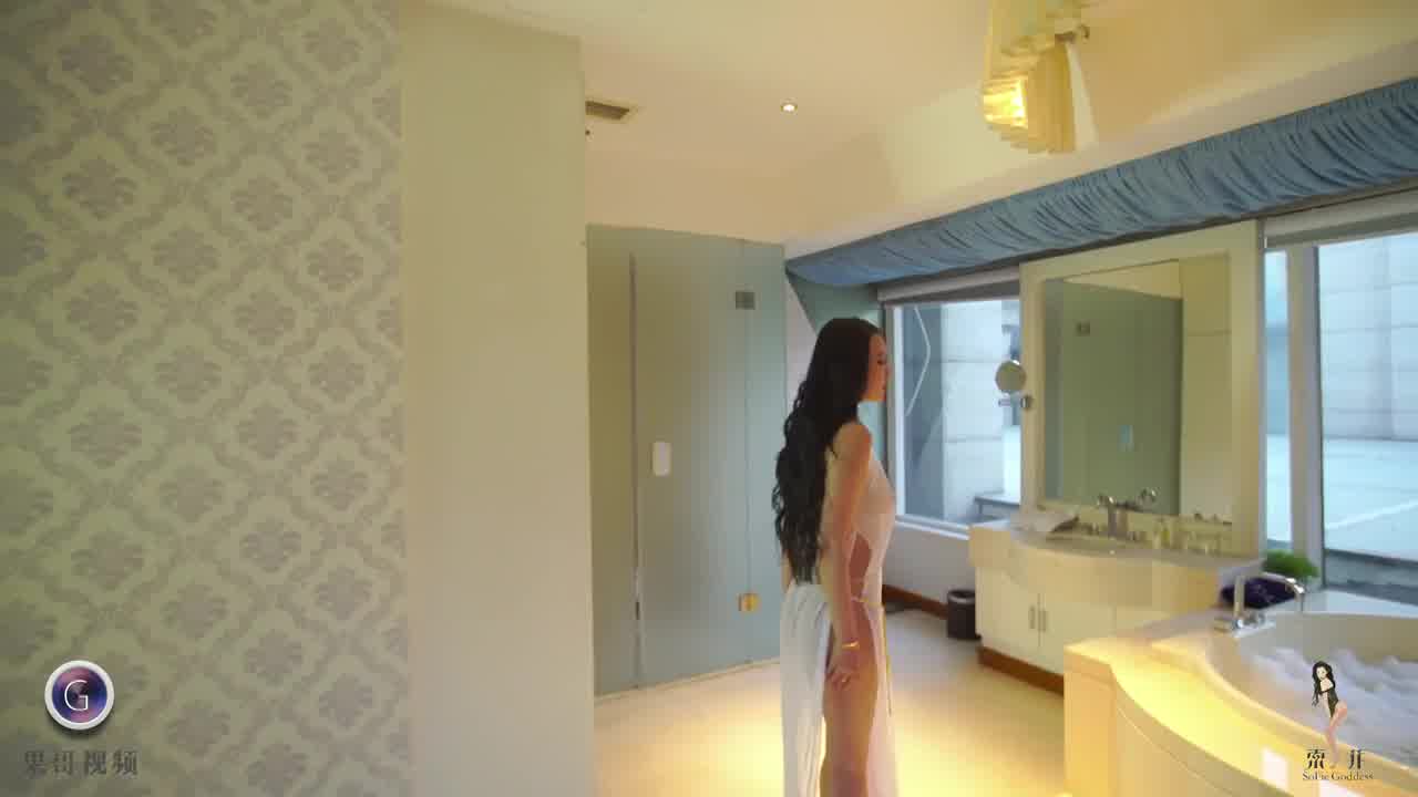  索菲sofia（浴缸里的大奶牛） 的剧照7