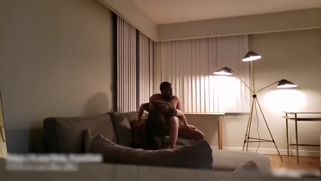  暗影欧尼尔操翻亚裔妹妹 的剧照3