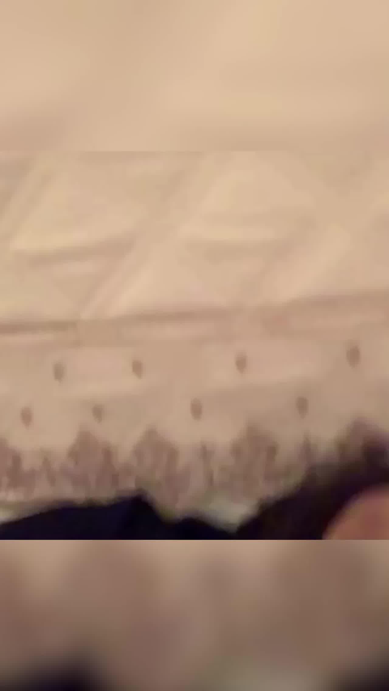  【极品泄密】超美清纯反差G奶女神，啪啪洗澡视频流出，美艳的女神店员，私底下被猛男在床上干 的剧照10